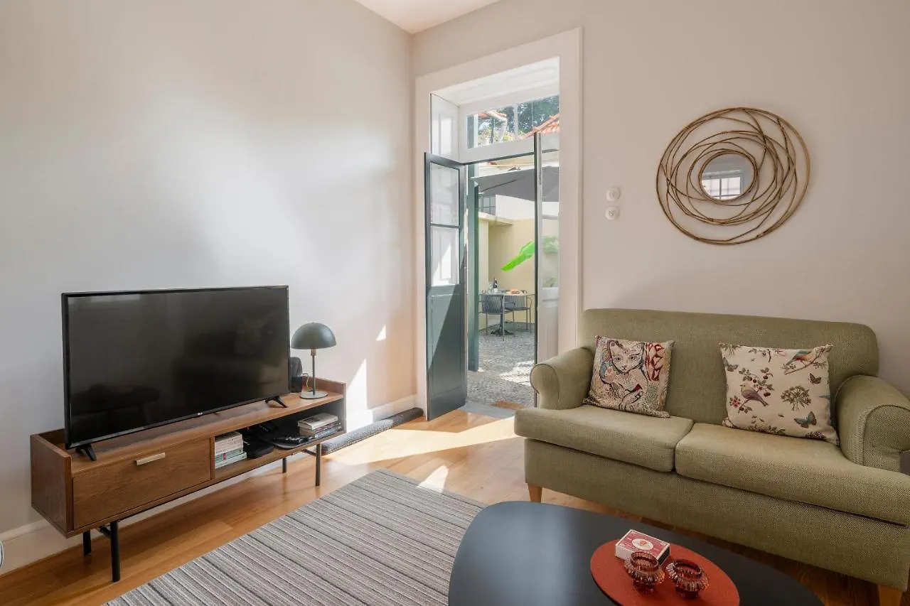 Ourmadeira - Chill Garden Apartment, Downtown Funchal
